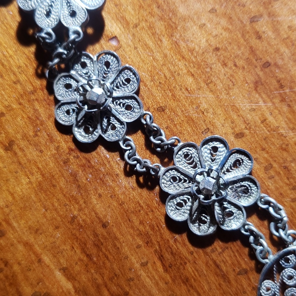 Mrs. ROSIE Vintage Flower and Heart Necklaces - Picture 3 of 4